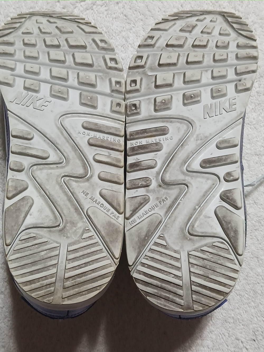 Nike Air Max 90 FP SG Sneakers Shoes Size 6.5 Y - Picture 6 of 8